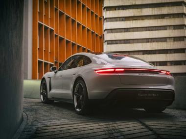 Sinergi Efisiensi dan Performa Tinggi Melalui Implementasi Pengurusan Kualiti Porsche Intelligent Performance untuk Efisiensi Energi