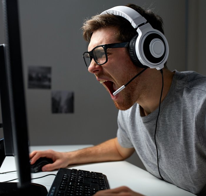 Ketahui Perbedaan Headset Gaming dan Headphone Gaming