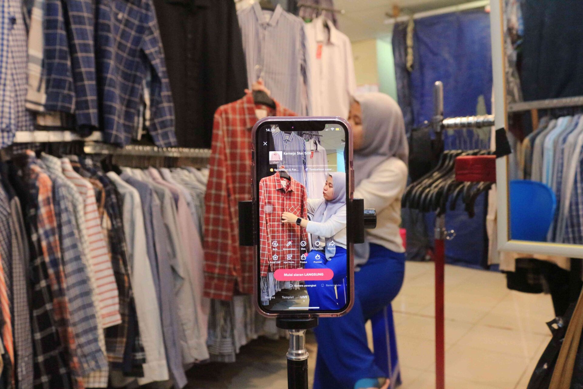 Promosi Toko Baju di Sosmed: Strategi Efektif Meningkatkan Penjualan