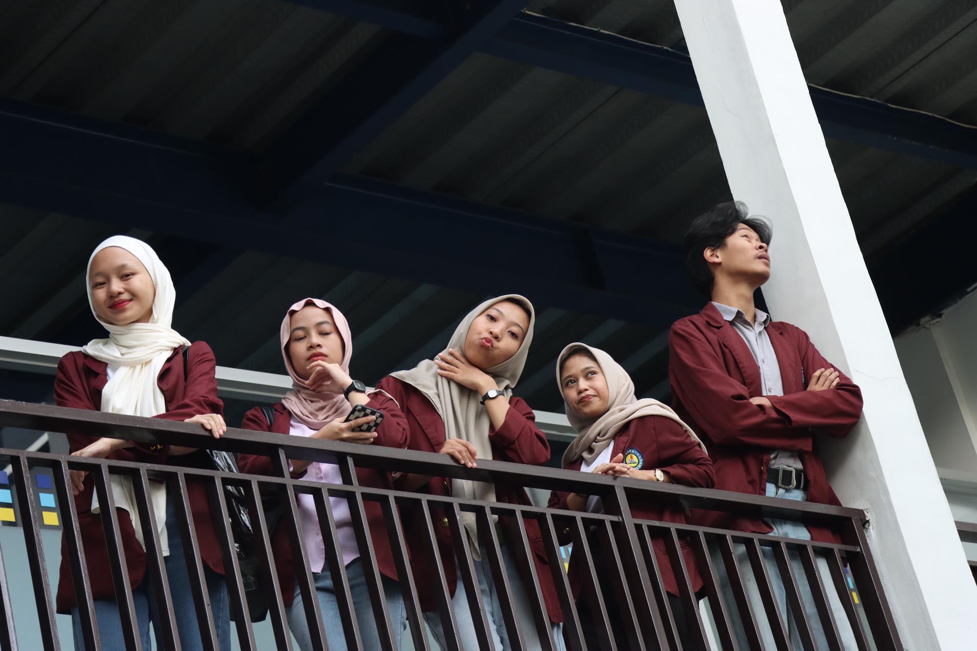 Biaya Kuliah Digital Bisnis S1 Hanya 5 Juta Per Semester Menjadi Pilihan Kuliah Di Bandung Yang Bagus
