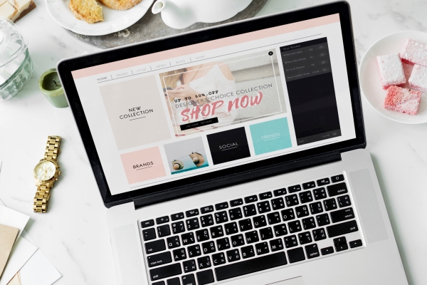 Promosi Cemerlang dengan Tips Portofolio Digital Sosmed Melalui Rajakomen.com