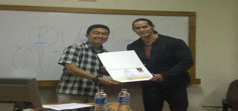 5 Strategi Ampuh Dr. Tonton Taufik Rachman, S.T., M.B.A untuk Mendominasi Pasar Online dan Membuat Bisnis Anda Melesat!