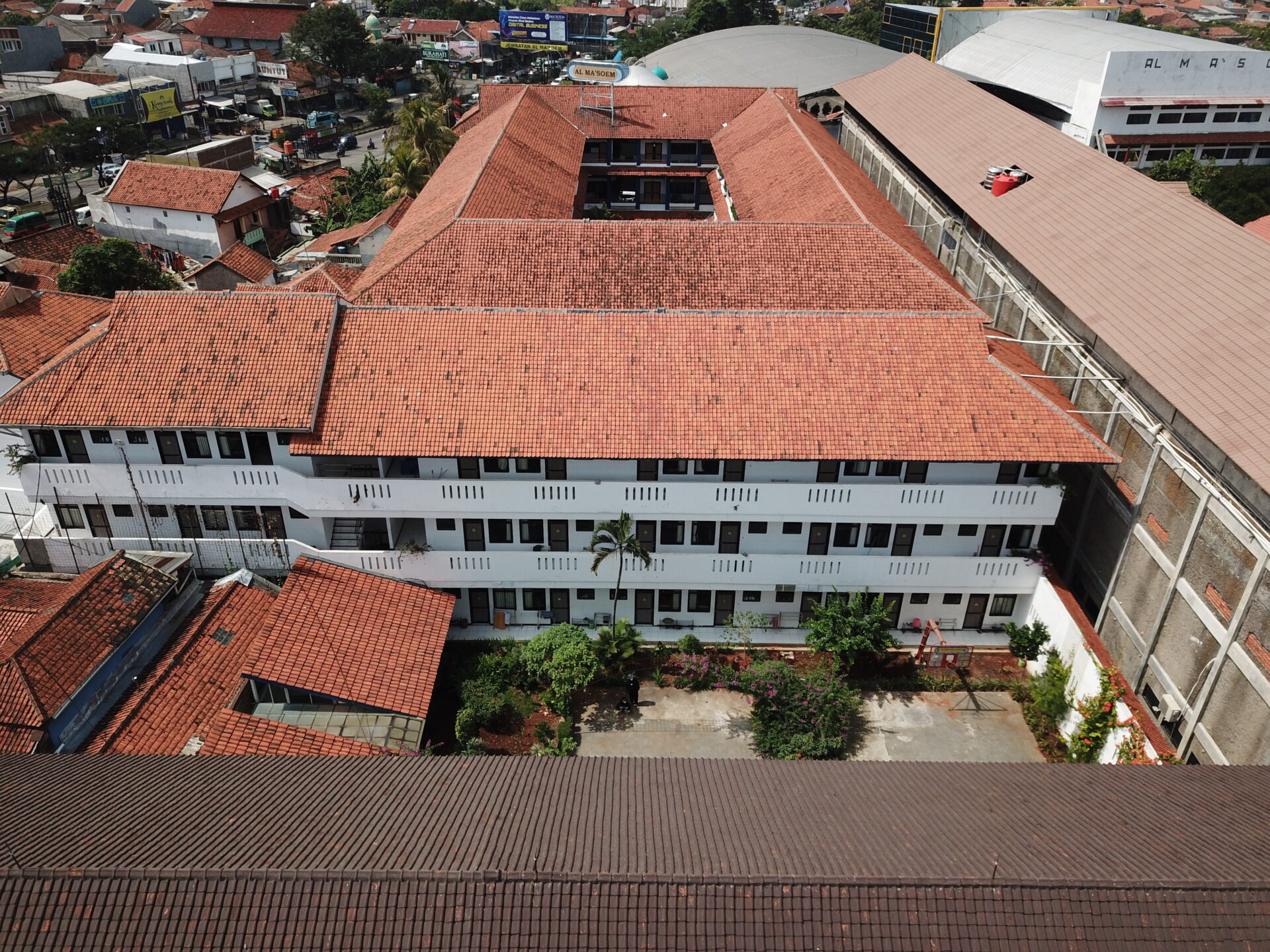 Pengaruh Pendidikan Agama Islam di Al Masoem terhadap Prestasi Akademik Siswa