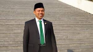 Dari Tanah Riau ke Parlemen: Abdul Wahid dan Perjuangan Suara Rakyat di DPR